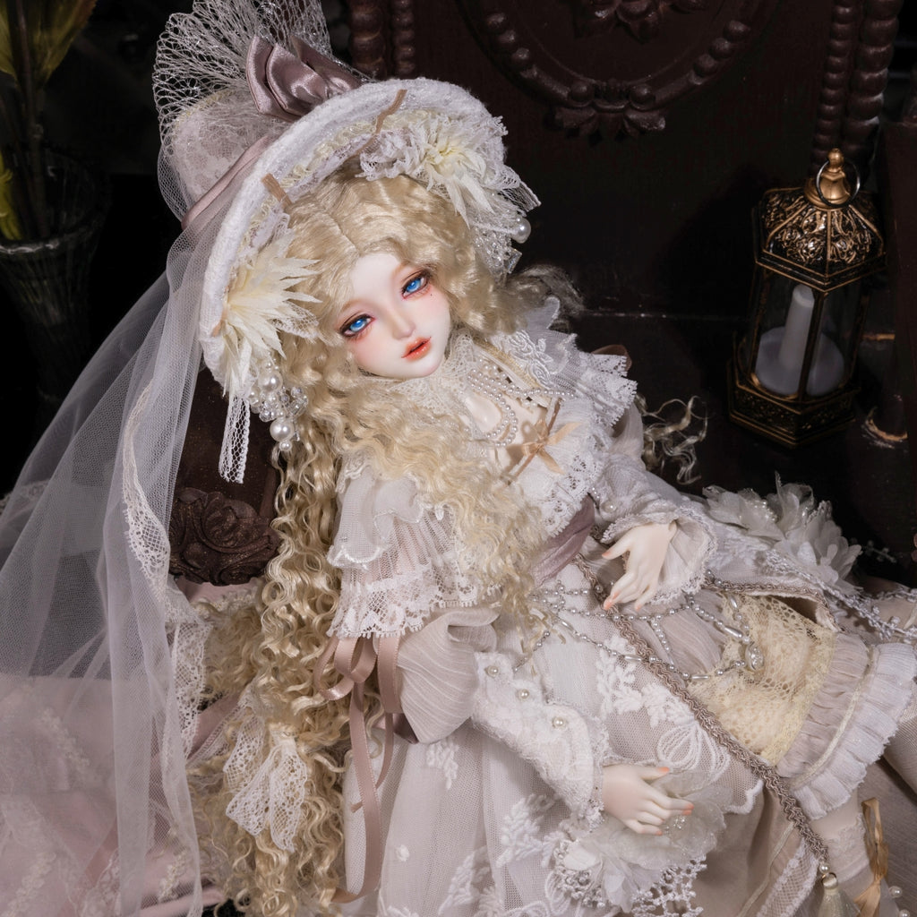 ANASTASIA | PREORDER | DOLL