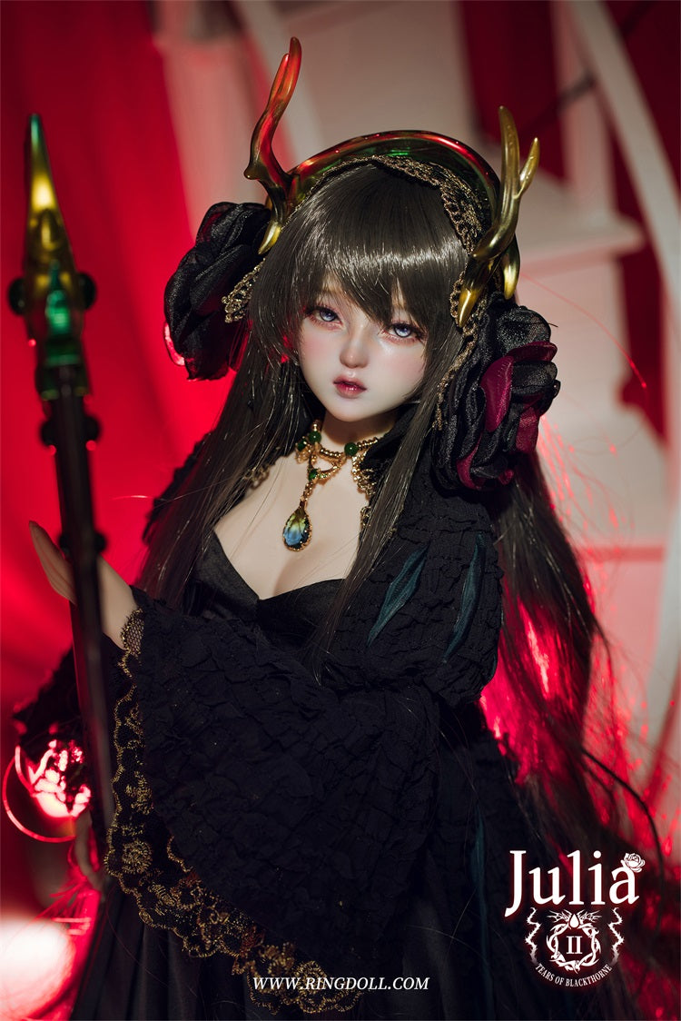 JULIA 2.0 DARK | PREORDER | DOLL