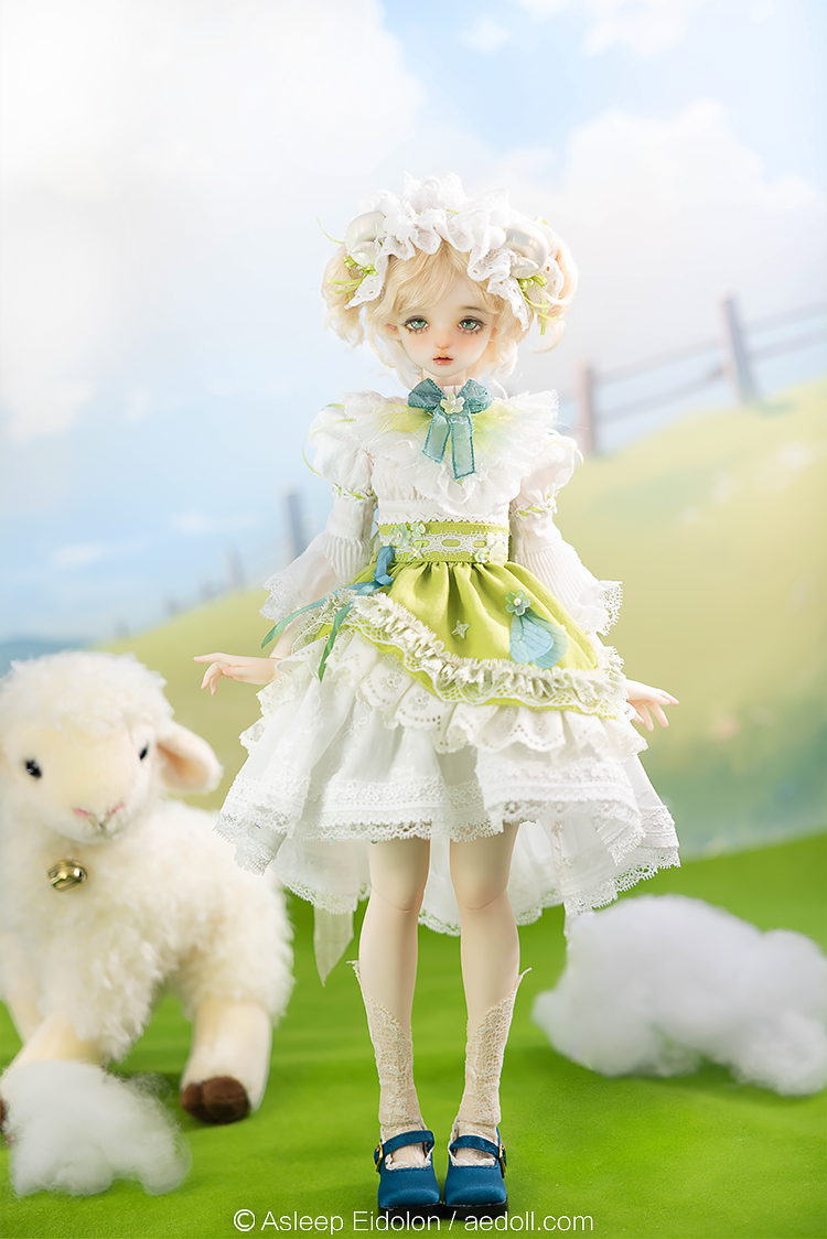 LAMBELLA | PREORDER | DOLL