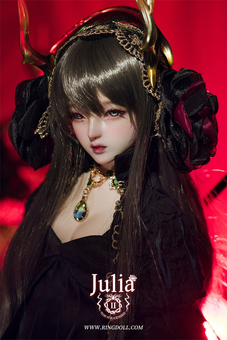 JULIA 2.0 DARK | PREORDER | DOLL