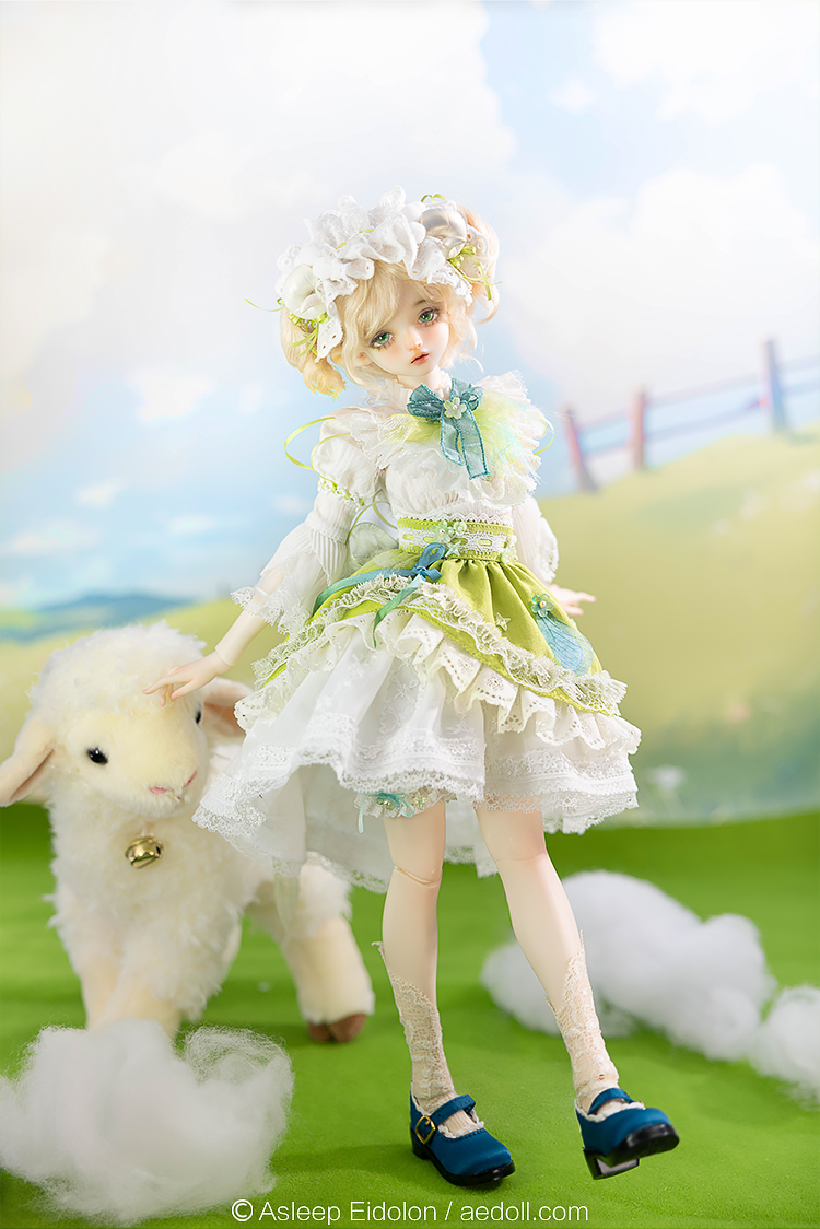 LAMBELLA | PREORDER | DOLL