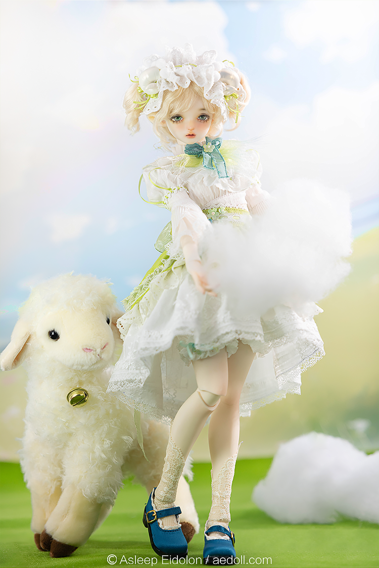 LAMBELLA | PREORDER | DOLL