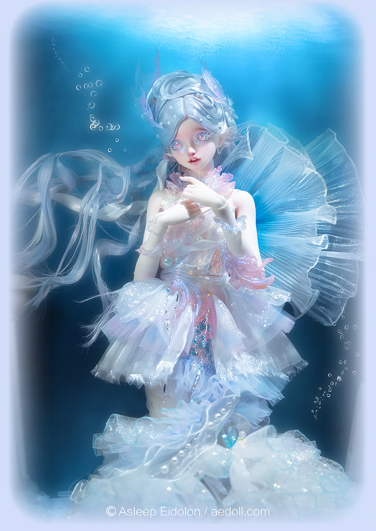 IRIS | PREORDER | DOLL