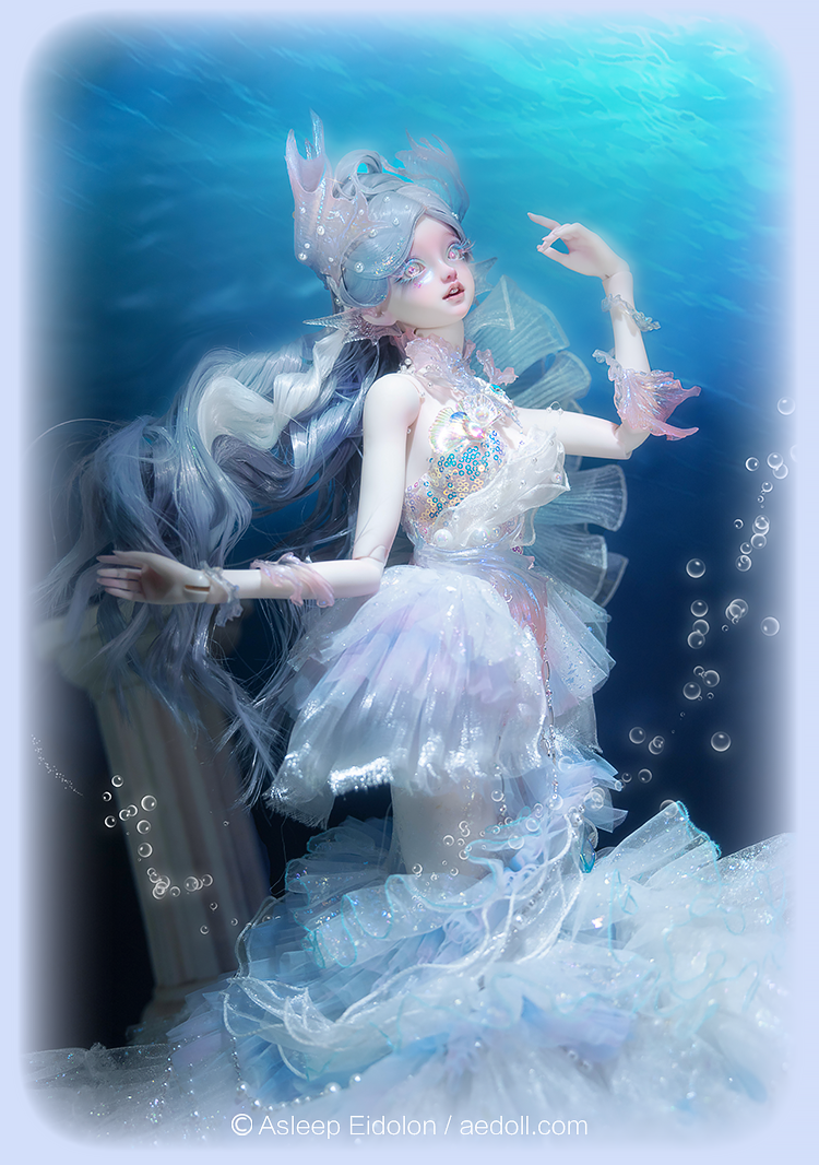 IRIS | PREORDER | DOLL