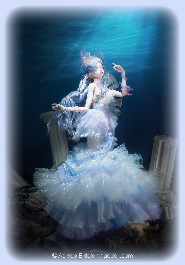 IRIS | PREORDER | DOLL