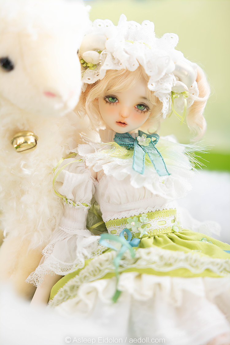 LAMBELLA | PREORDER | DOLL