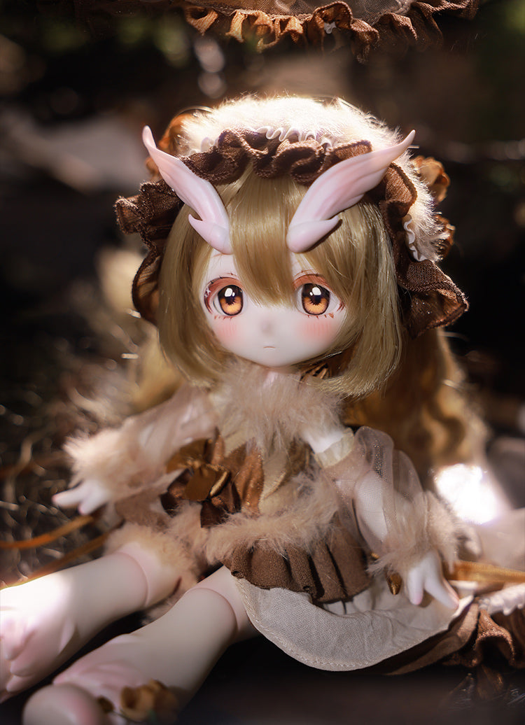 MMOTH | IN STOCK | DOLL