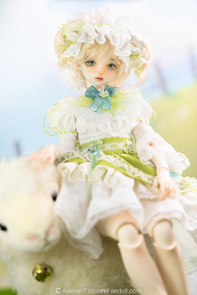LAMBELLA | PREORDER | DOLL
