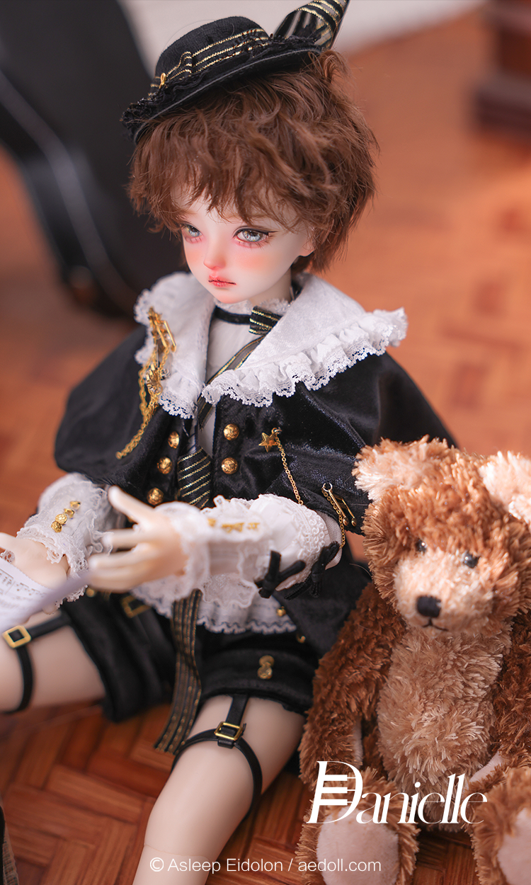 DANIELLE | PREORDER | DOLL