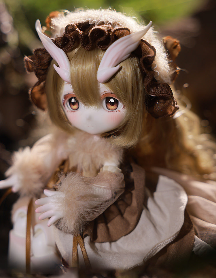 MMOTH | IN STOCK | DOLL