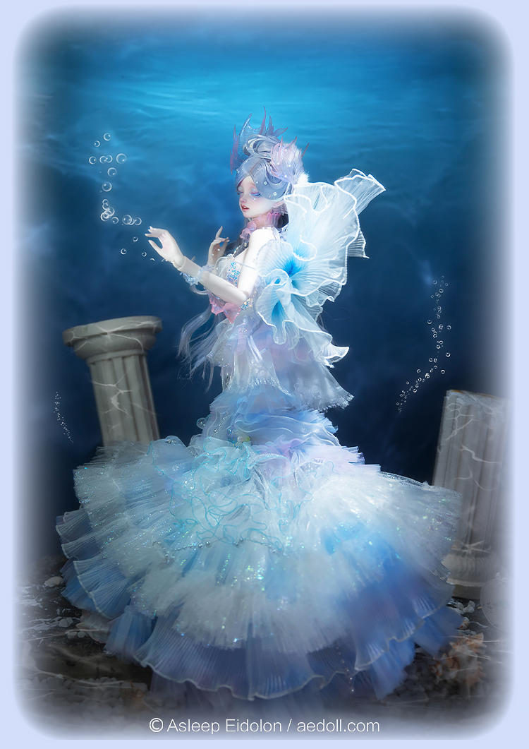 IRIS | PREORDER | DOLL