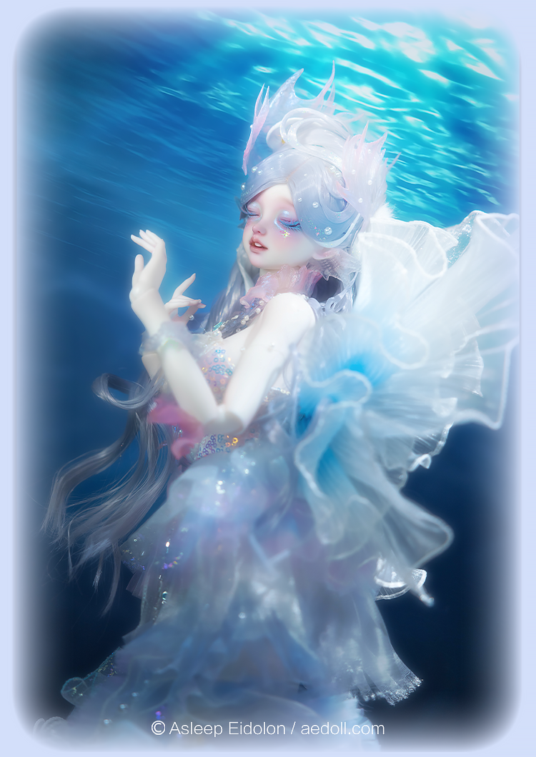 IRIS | PREORDER | DOLL