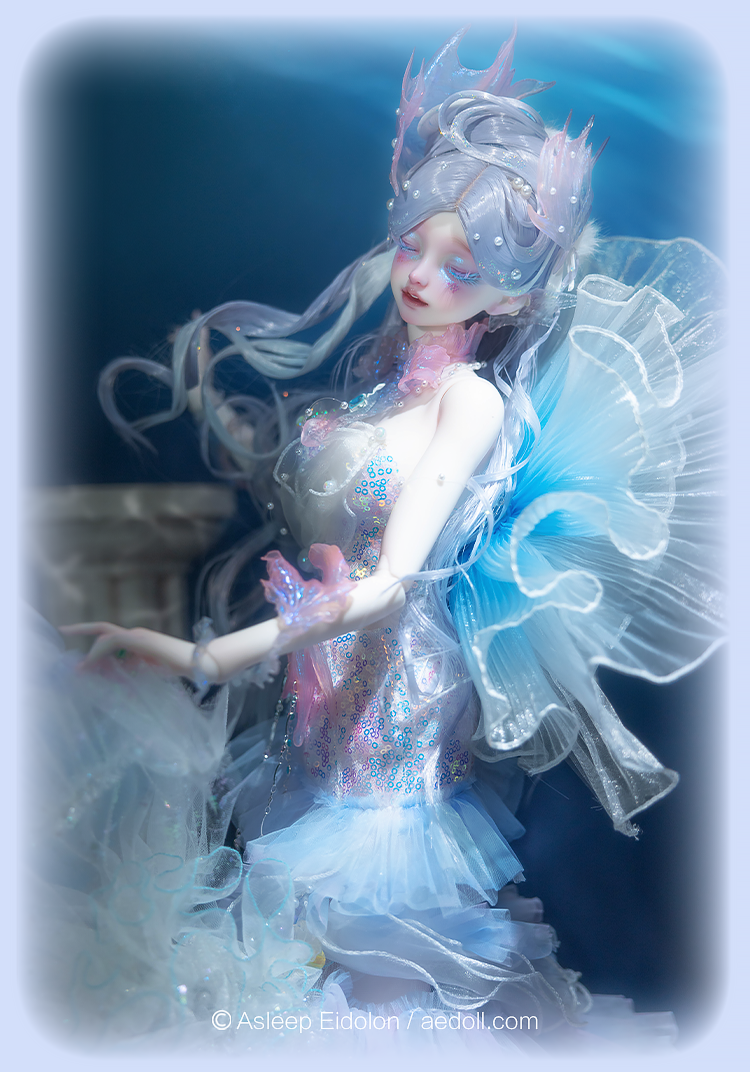 IRIS | PREORDER | DOLL