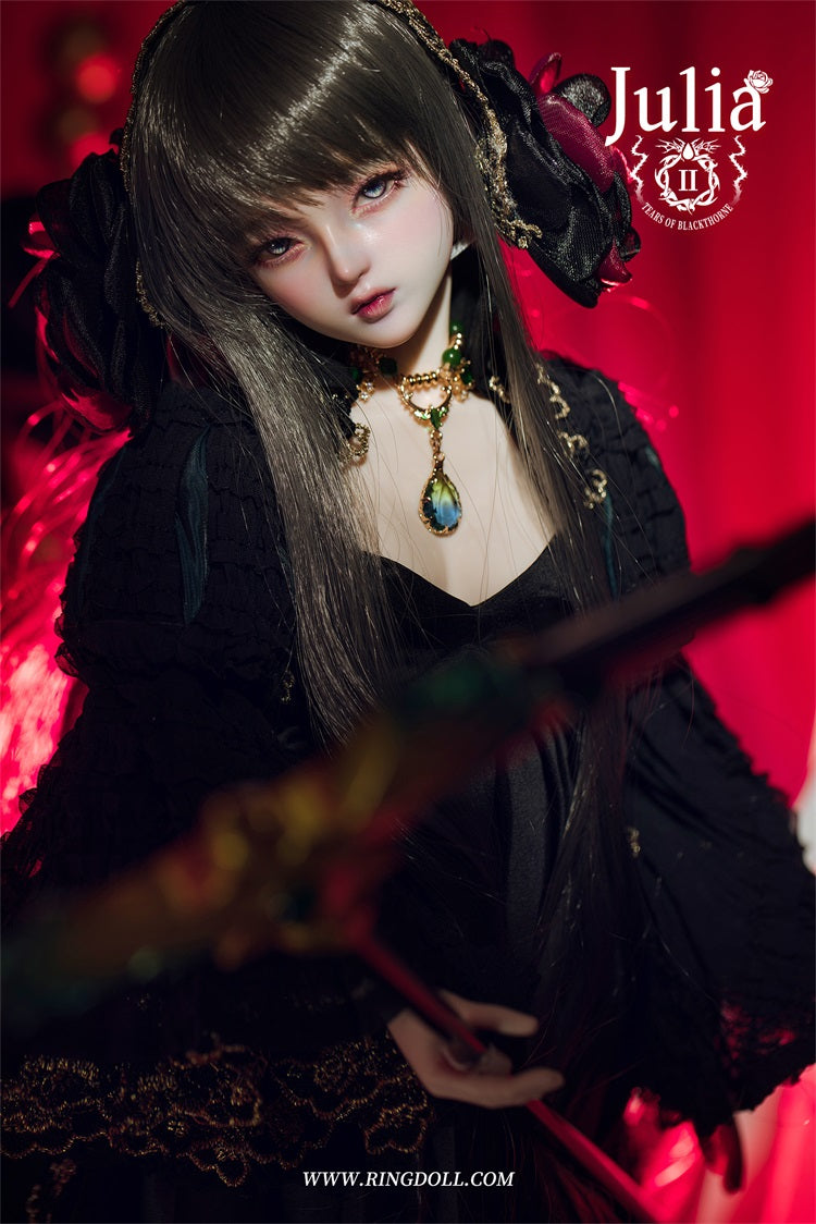 JULIA 2.0 DARK | PREORDER | DOLL