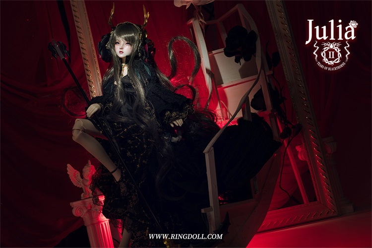 JULIA 2.0 DARK | PREORDER | DOLL