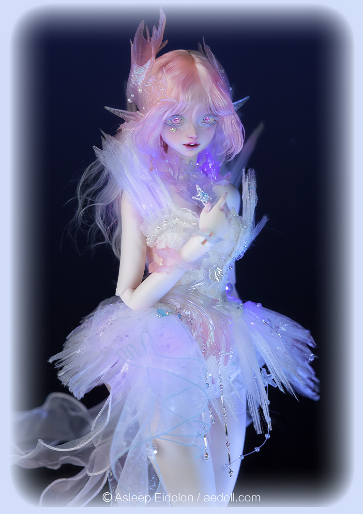 IRIS | PREORDER | DOLL