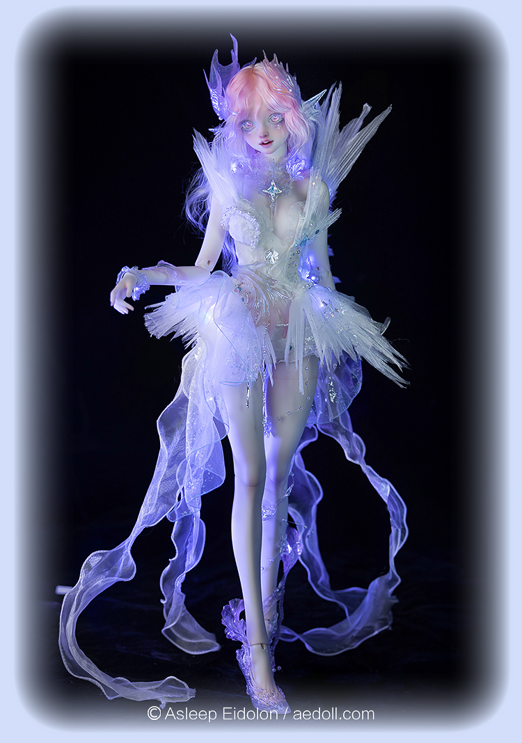 IRIS | PREORDER | DOLL