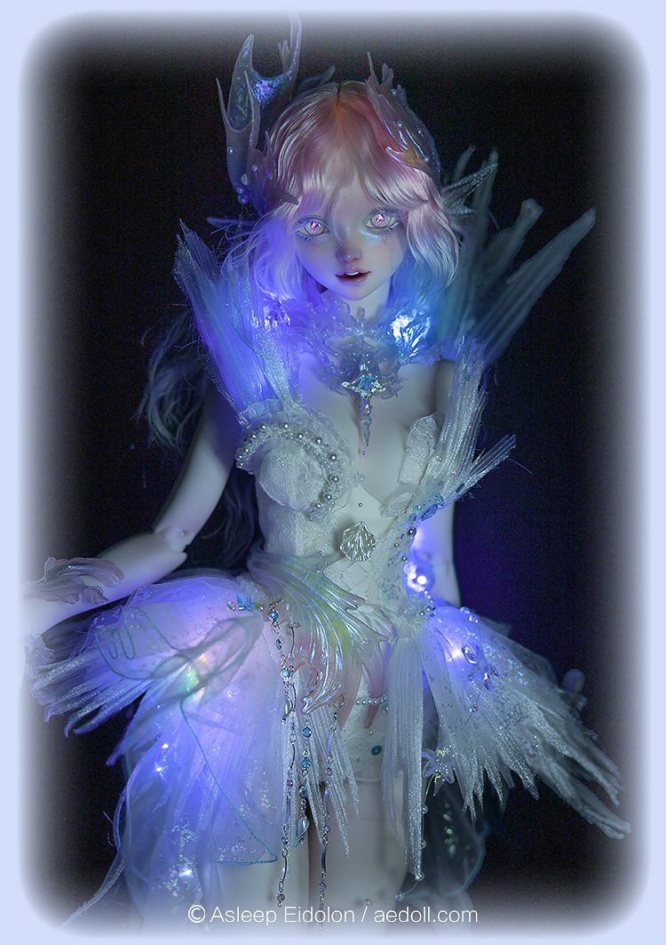 IRIS | PREORDER | DOLL