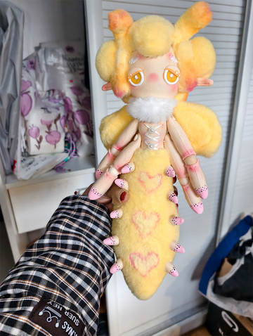 BEE | PREORDER | DOLL