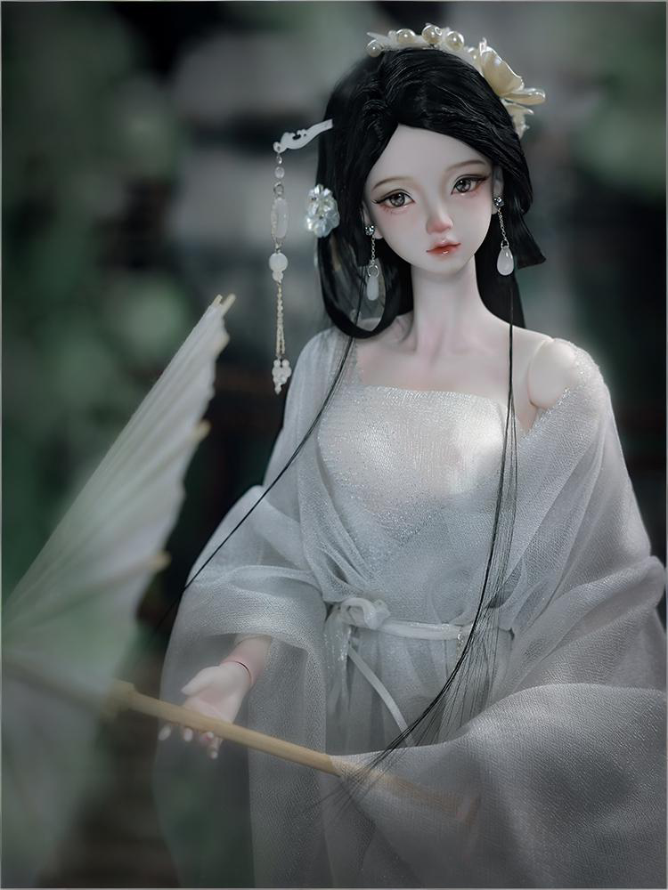 WINTER | IN STOCK | DOLL