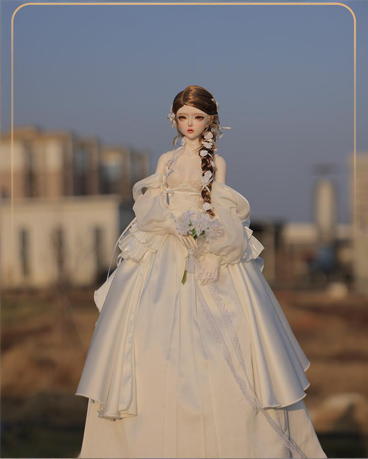 SHALLOW | IN STOCK | DOLL